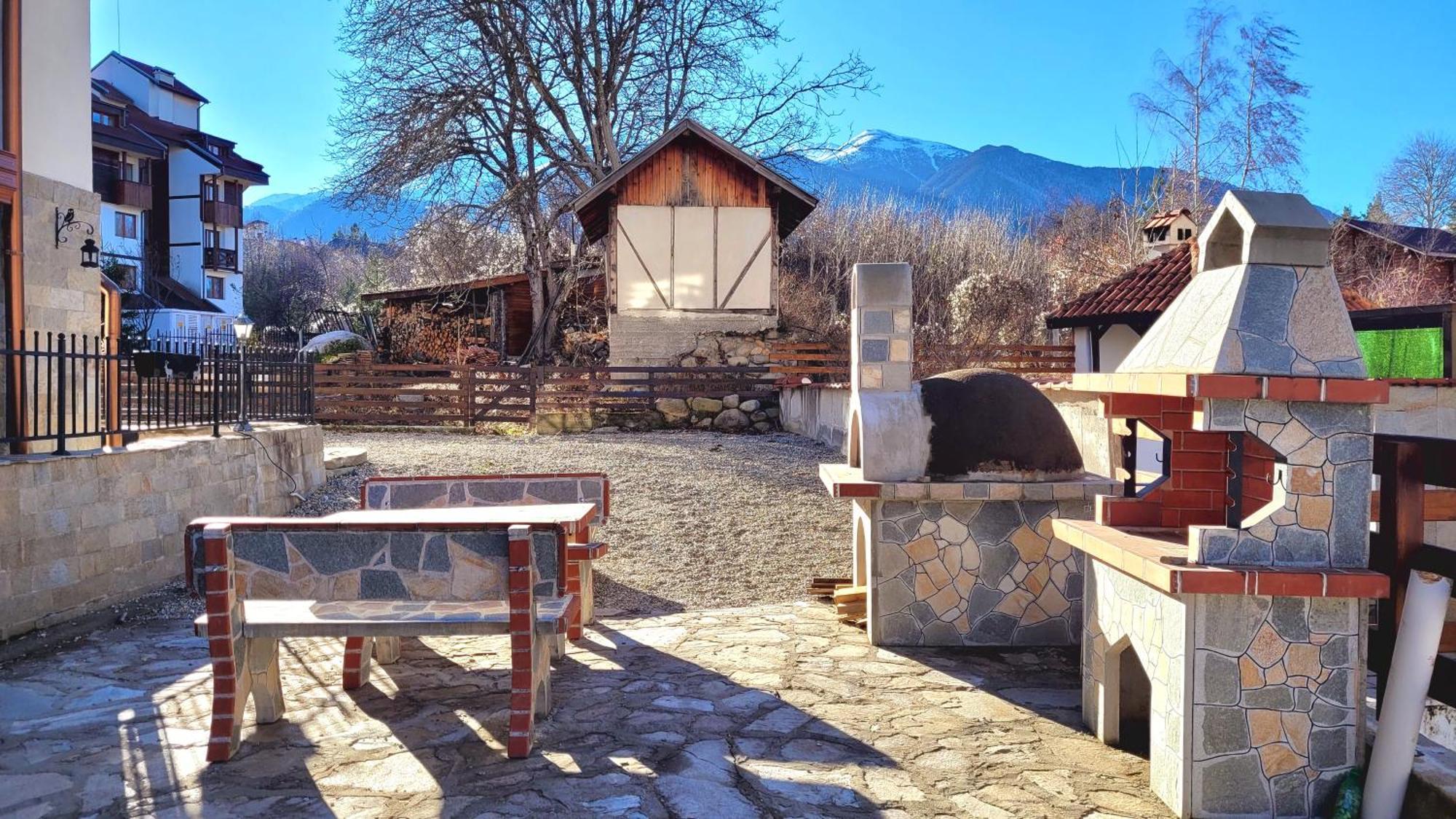 2-Bedroom Apt, 2Min Walk To Ski Path, 7-8 Min Walk To Gondola 반스코 외부 사진
